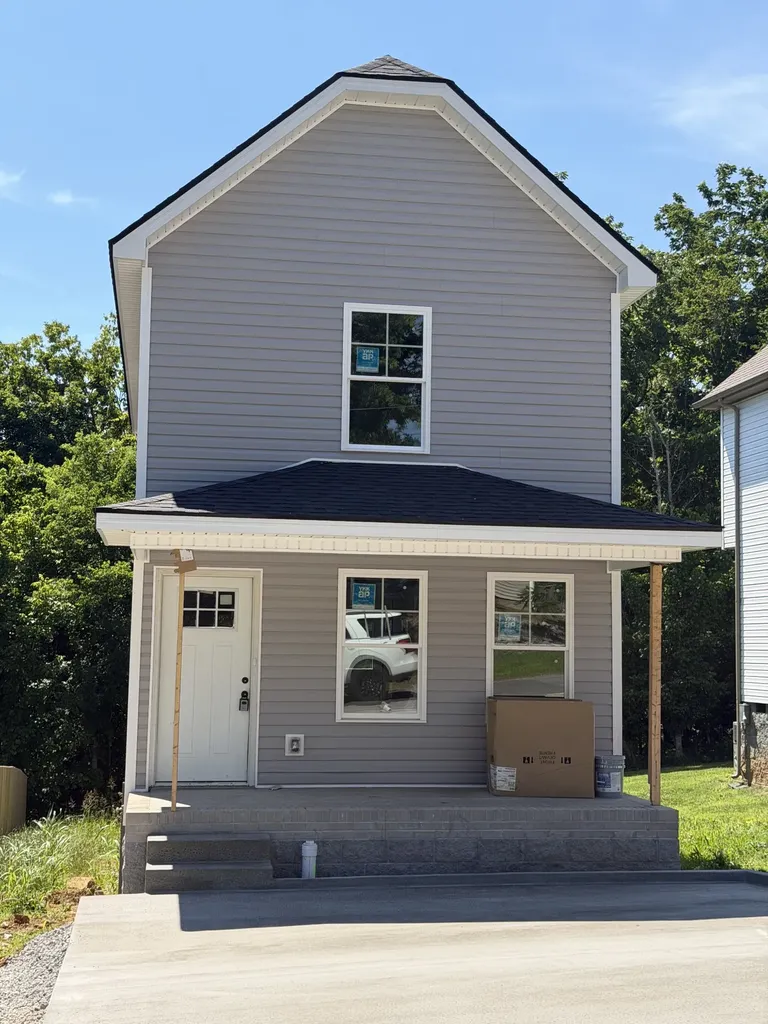 170 Oak Street Clarksville TN 37042