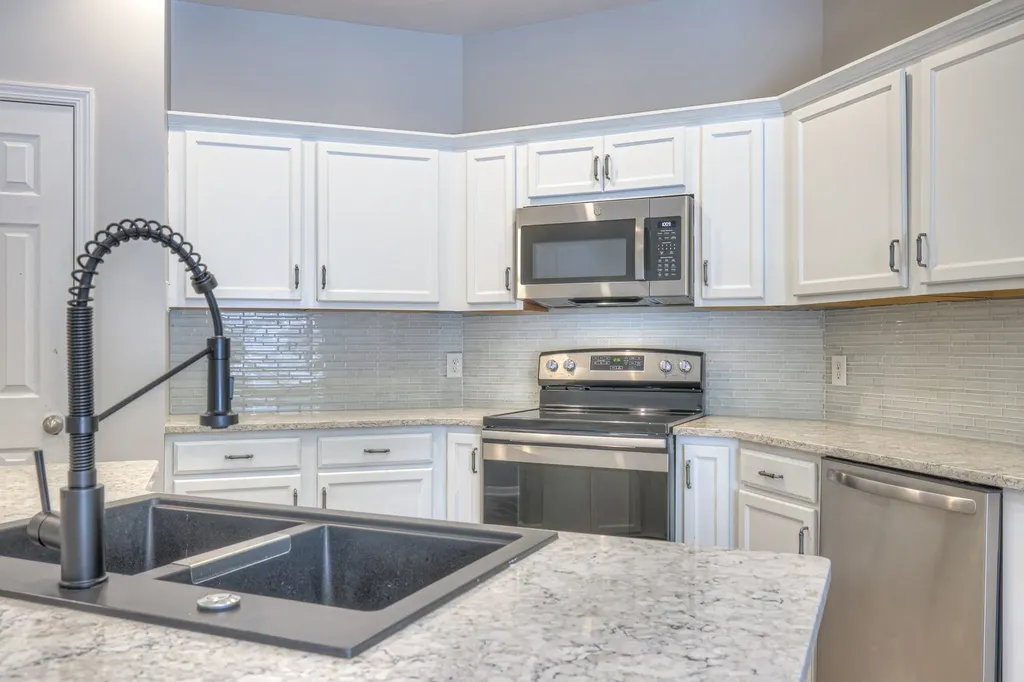 4027 Clinton Lane Spring Hill TN 37174