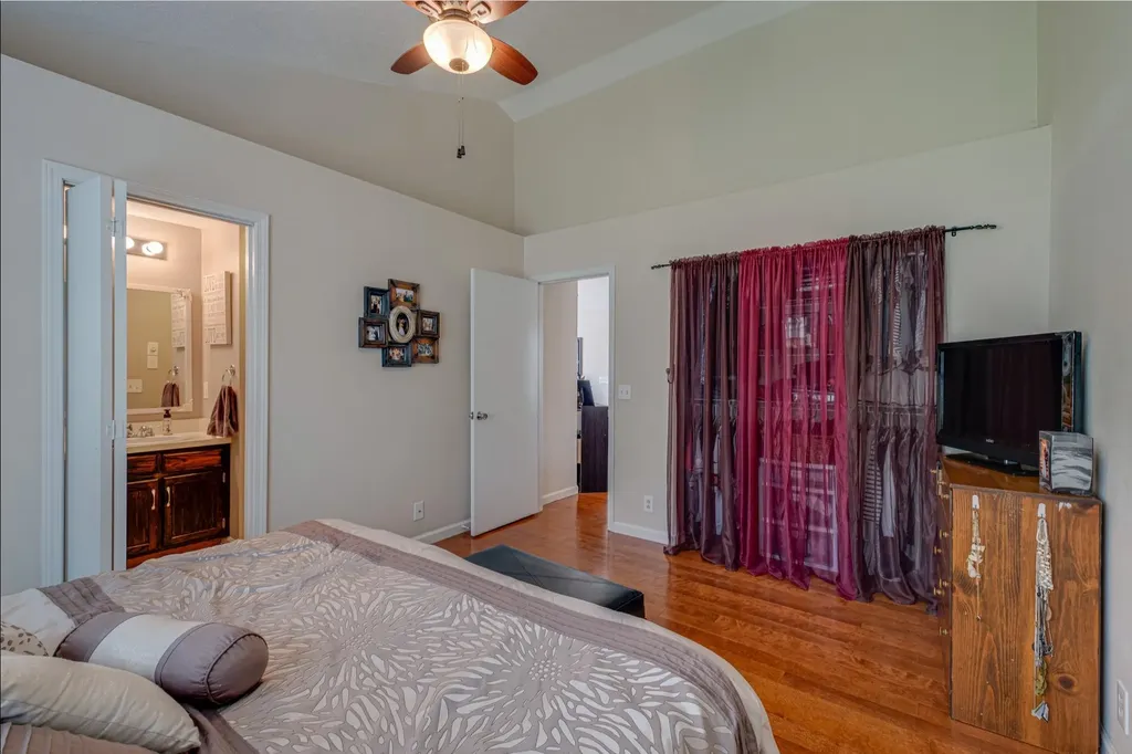 4002 Farmingham Woods Drive Hermitage TN 37076
