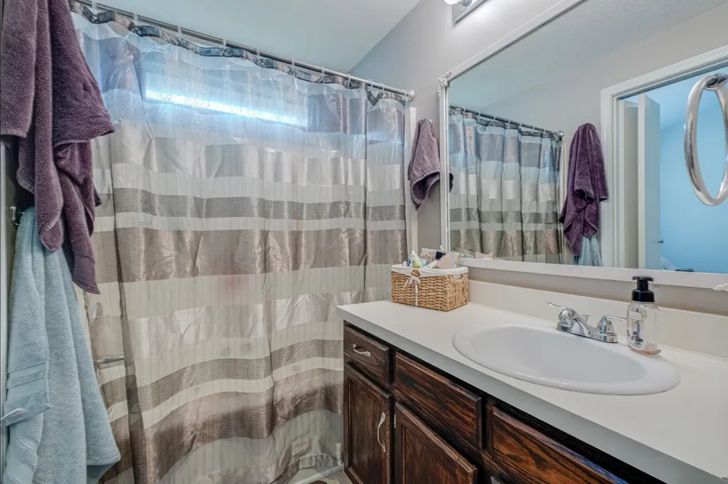 4002 Farmingham Woods Drive Hermitage TN 37076