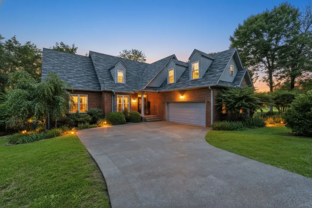 126 Savo Bay Hendersonville TN 37075