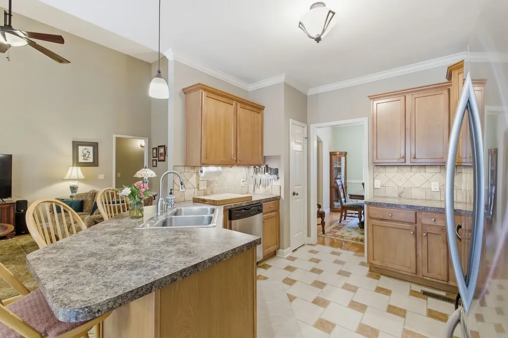 126 Savo Bay Hendersonville TN 37075
