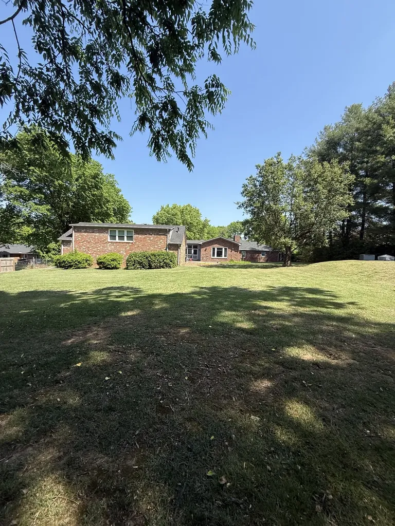 1206 Holly Hill Drive Franklin TN 37064