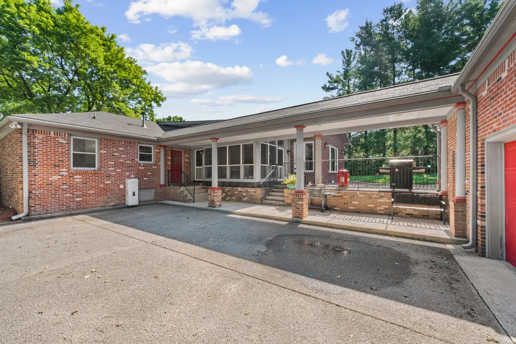 1206 Holly Hill Drive Franklin TN 37064