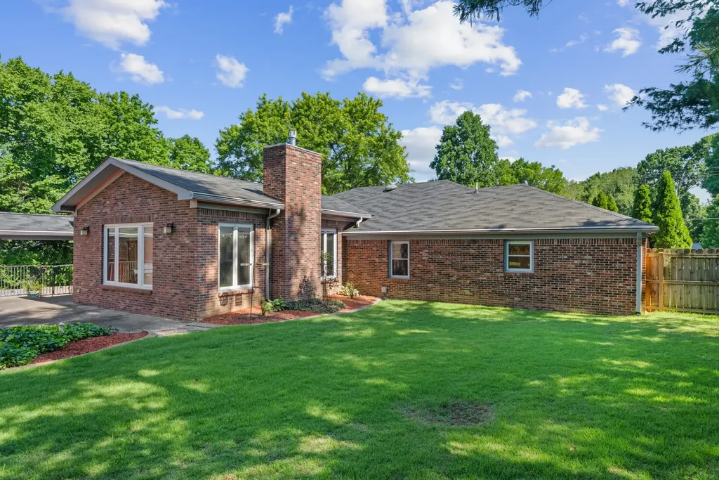 1206 Holly Hill Drive Franklin TN 37064