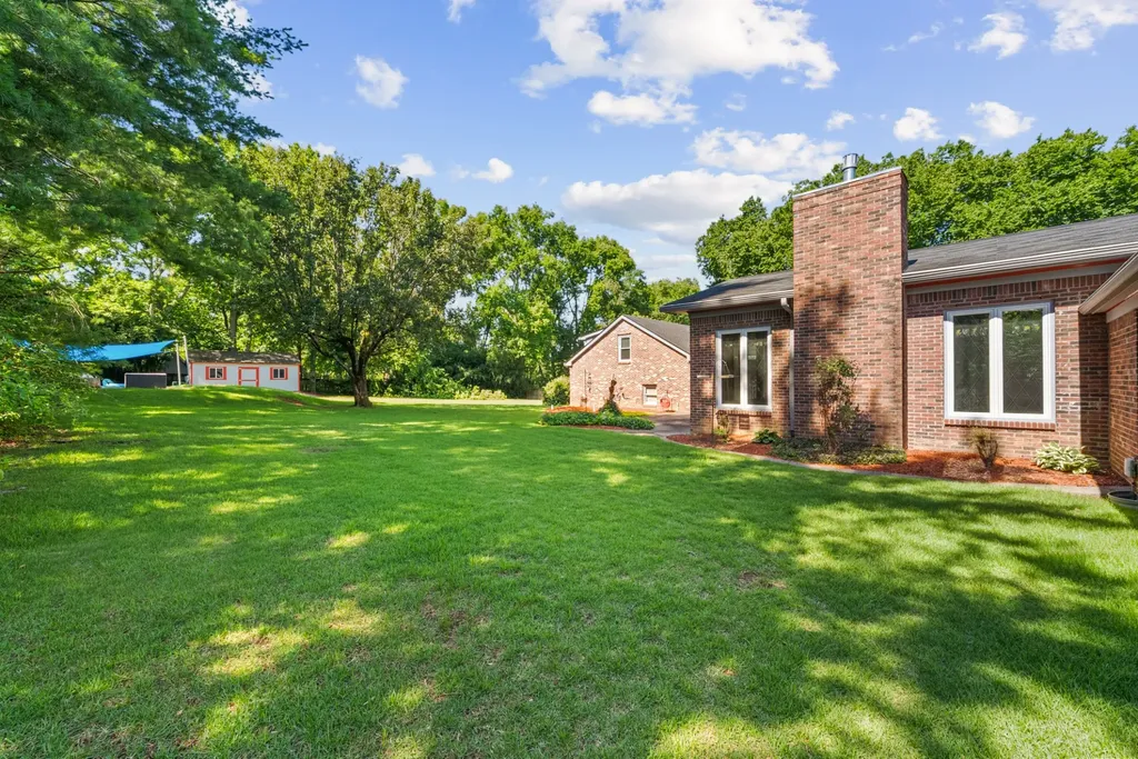 1206 Holly Hill Drive Franklin TN 37064