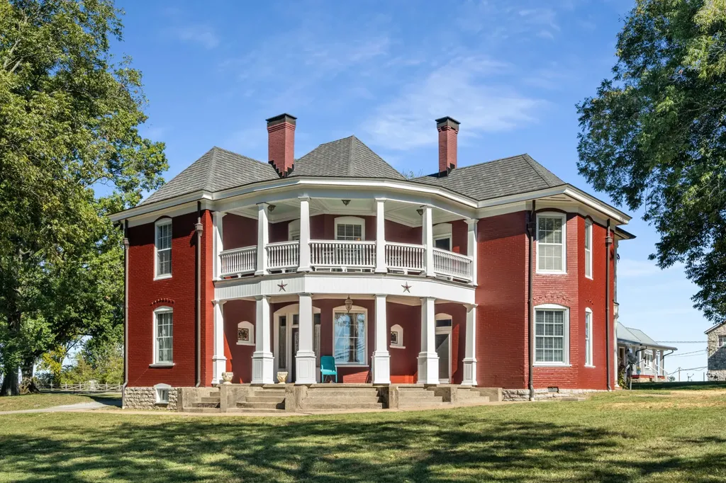 319 E Hill Avenue Lewisburg TN 37091