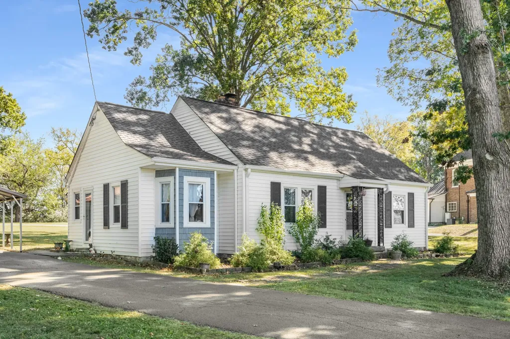 319 E Hill Avenue Lewisburg TN 37091