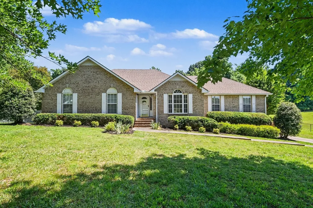 1029 Nina Drive Springfield TN 37172