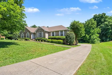 1029 Nina Drive Springfield TN 37172