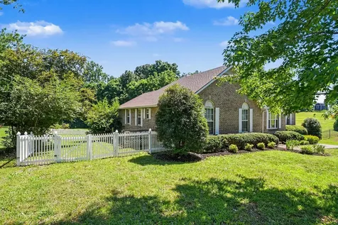 1029 Nina Drive Springfield TN 37172