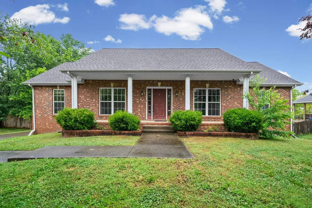 1115 Thornberry Drive Clarksville TN 37043