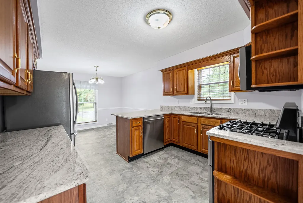 1115 Thornberry Drive Clarksville TN 37043