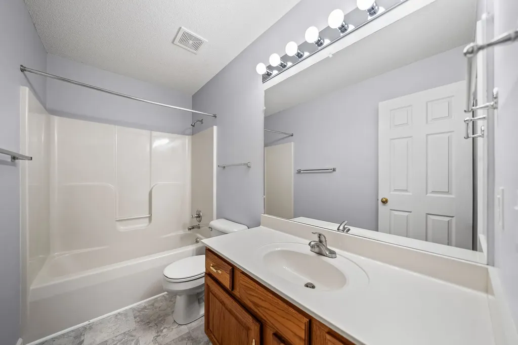 1115 Thornberry Drive Clarksville TN 37043