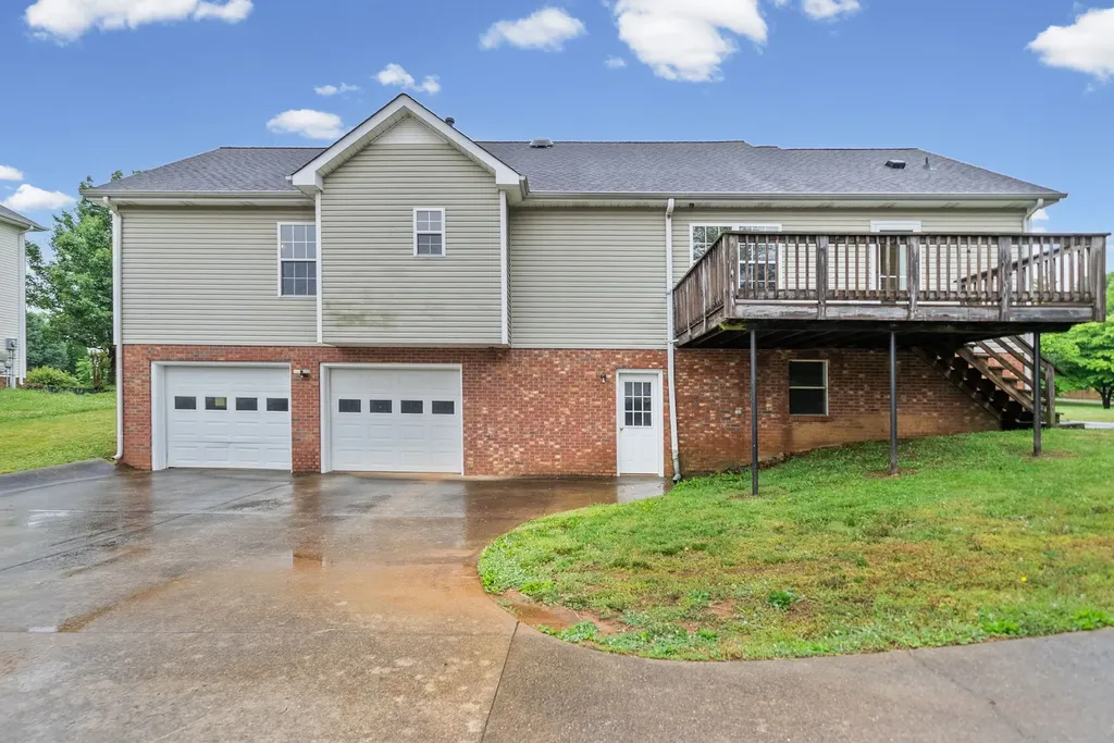 1115 Thornberry Drive Clarksville TN 37043