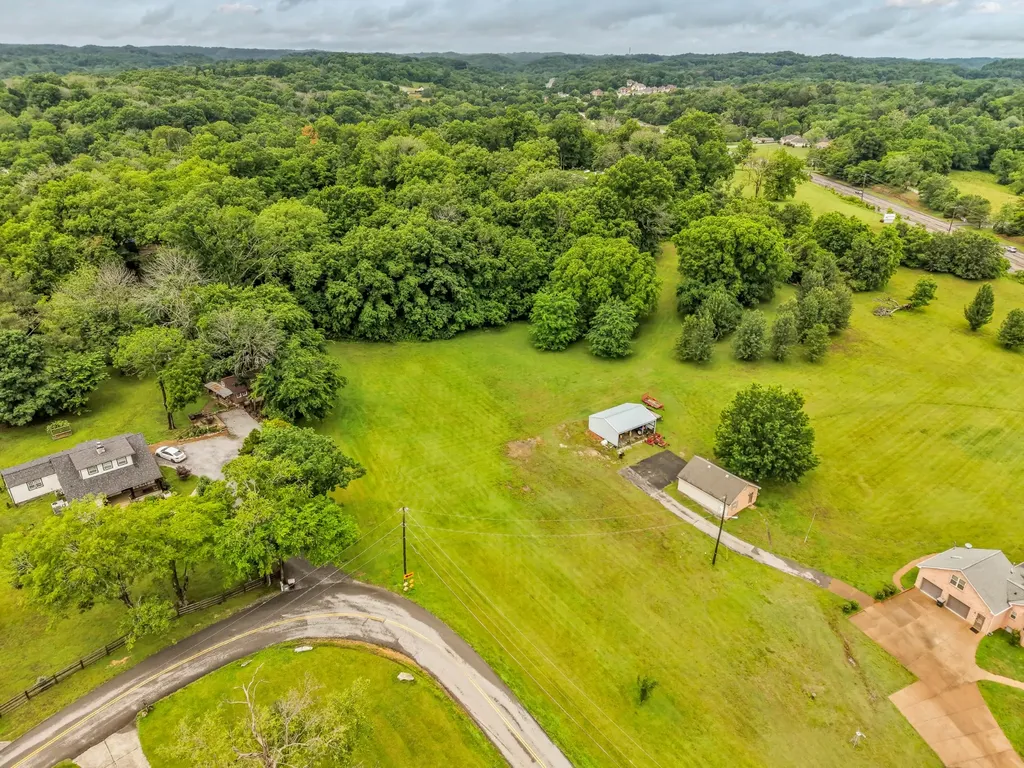 1725 Williamson Road Goodlettsville TN 37072