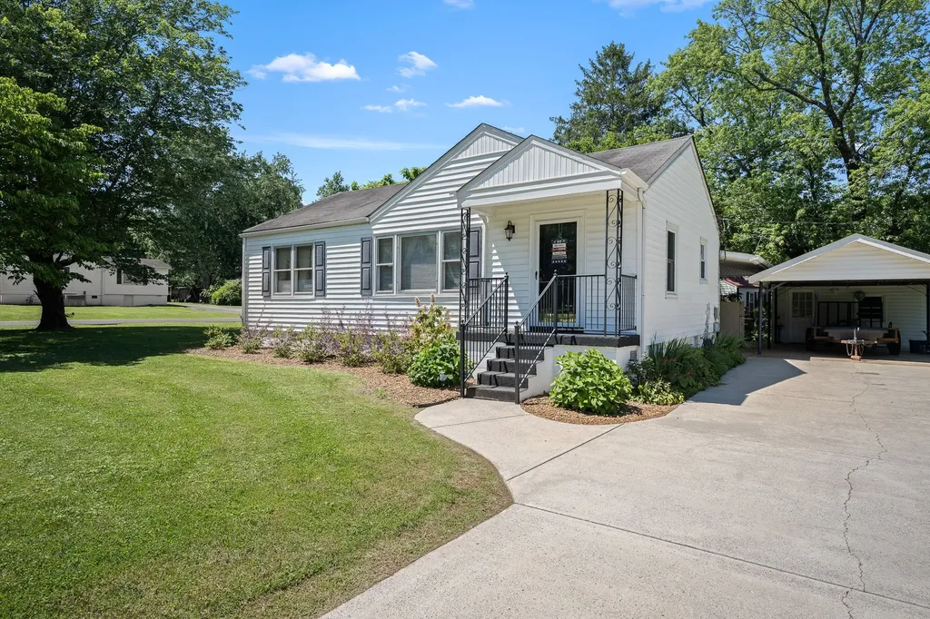 216 Anderson Drive Tullahoma TN 37388