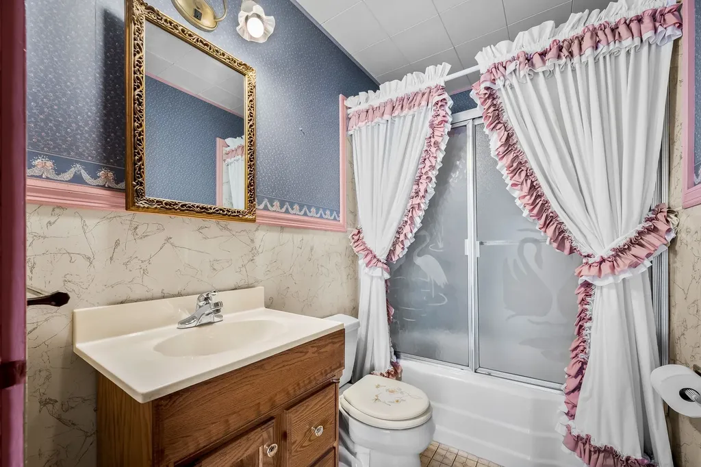 216 Anderson Drive Tullahoma TN 37388