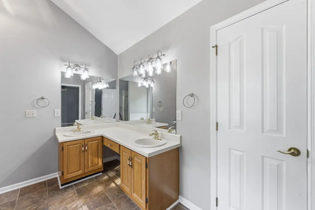 9633 Mount Ayre Way Murfreesboro TN 37129