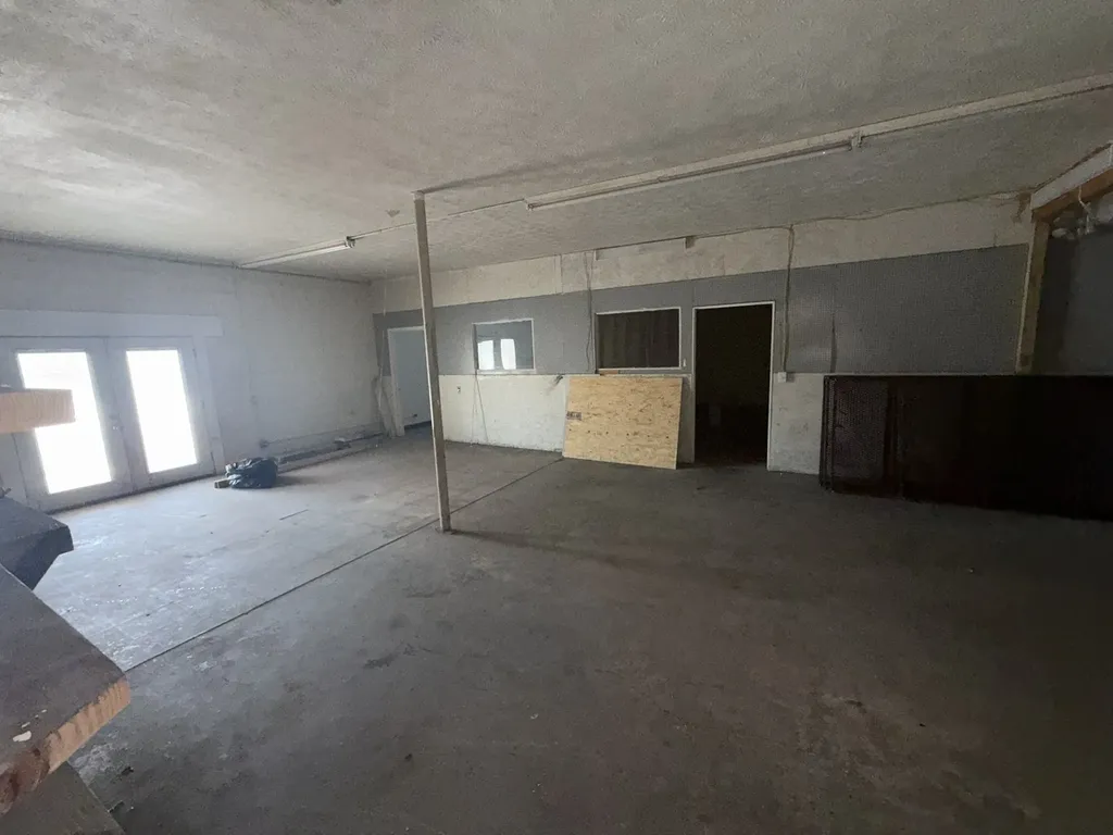 10894 Nashville Highway Liberty TN 37095