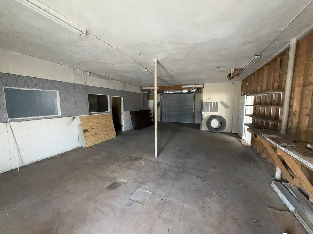 10894 Nashville Highway Liberty TN 37095