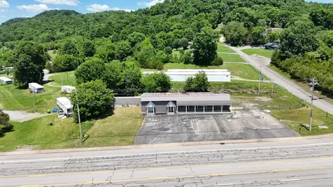 10894 Nashville Highway Liberty TN 37095