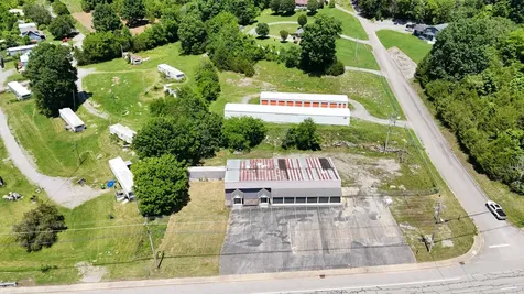 10894 Nashville Highway Liberty TN 37095