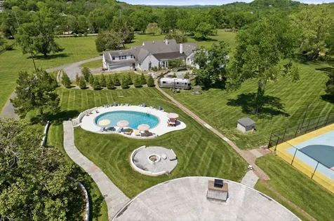 5840 Hillsboro Pike Nashville TN 37215