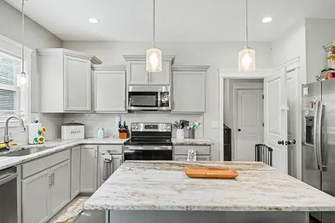824 Snapdragon Court Clarksville TN 37042