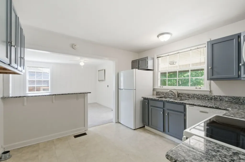 521 Landon Drive Nashville TN 37220