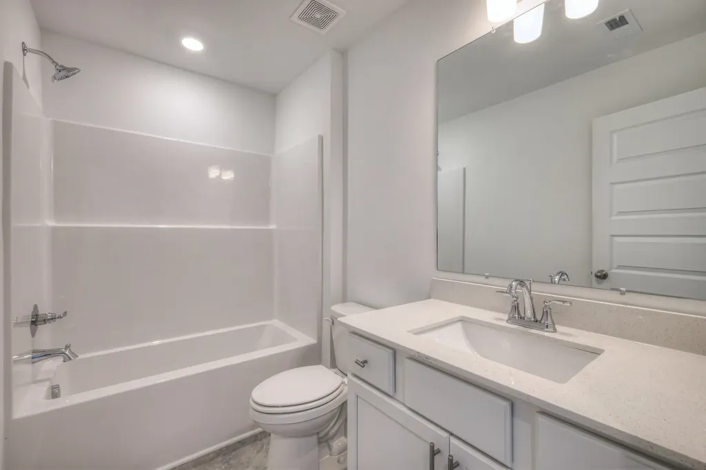 136 Yuma Lane White House TN 37188