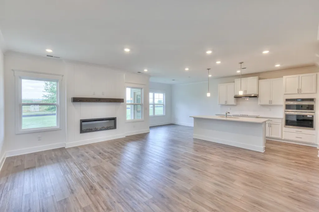 136 Yuma Lane White House TN 37188