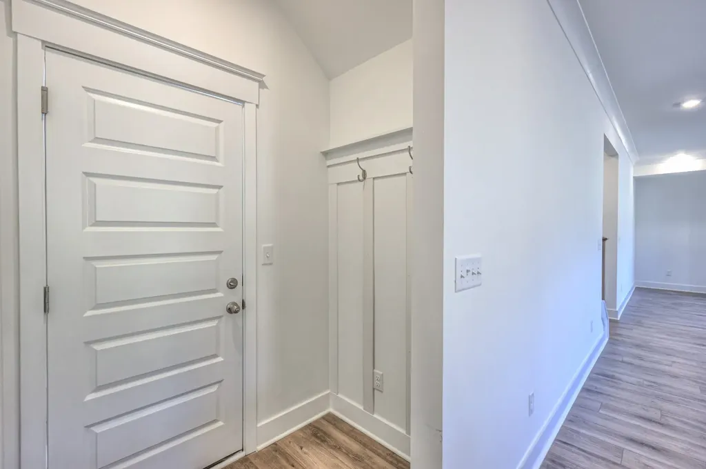 2106 Layla Lane White House TN 37188