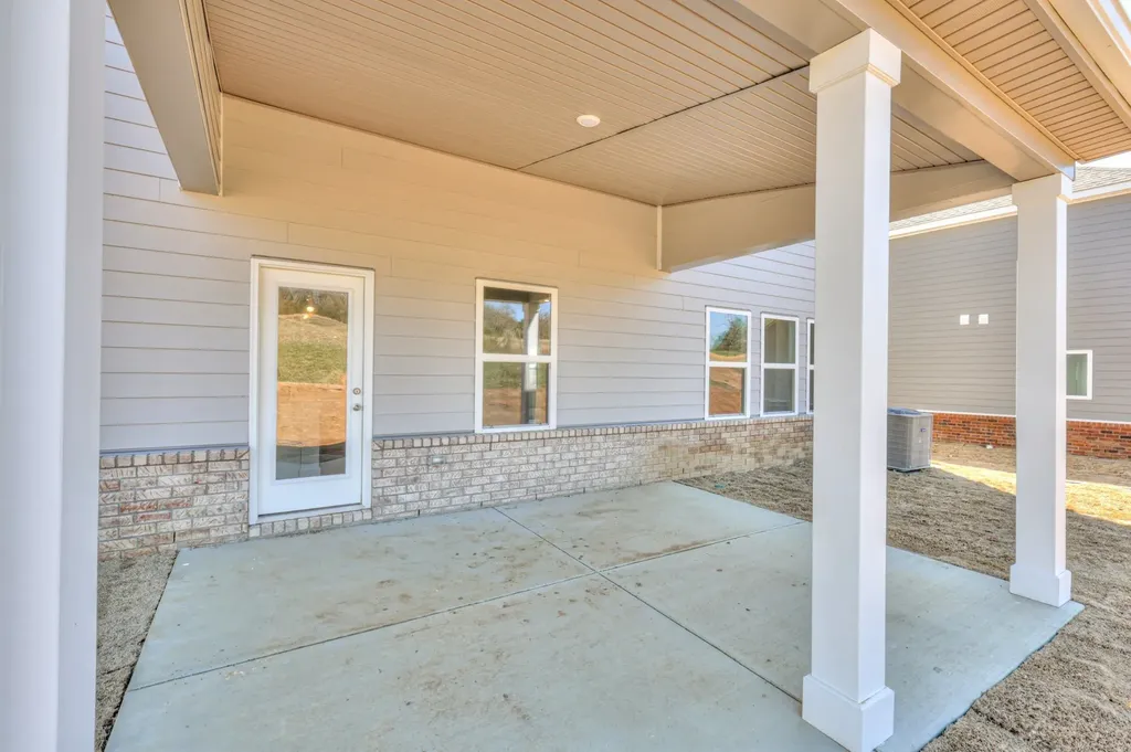 2106 Layla Lane White House TN 37188