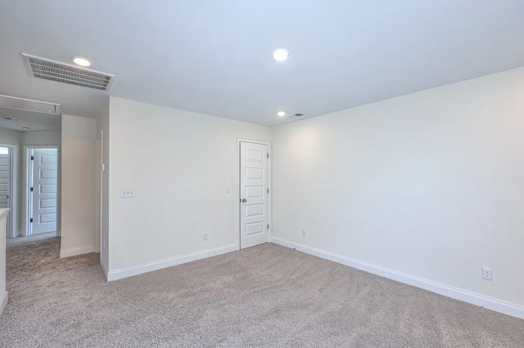 2098 Layla Lane White House TN 37188