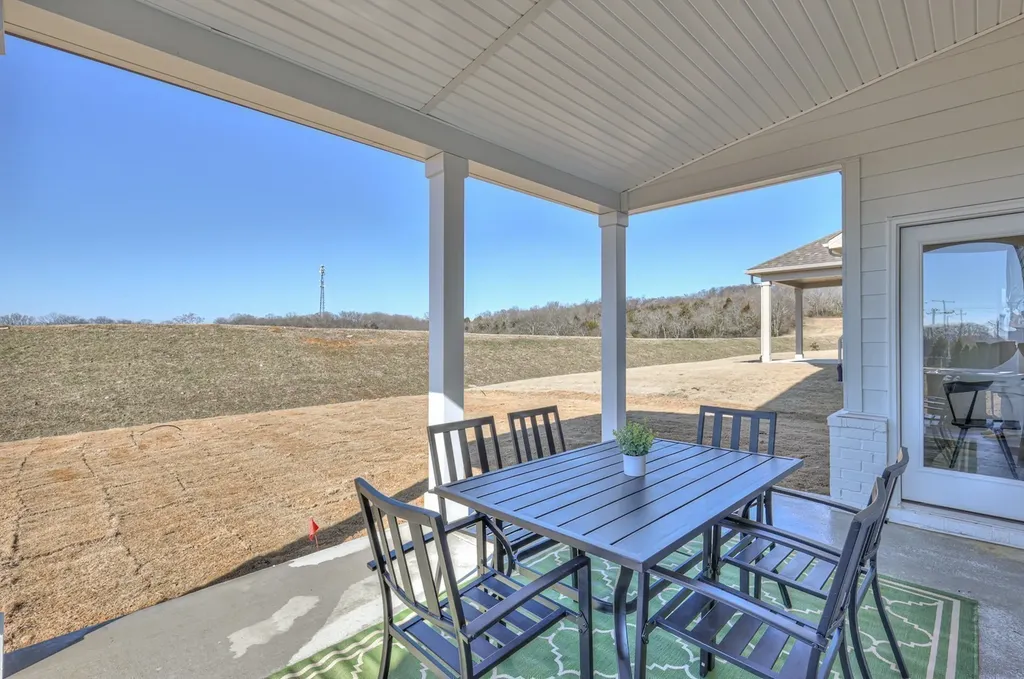 2088 Layla Lane White House TN 37188
