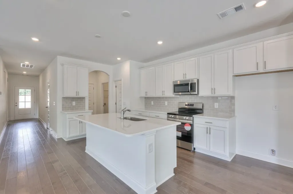 2163 Layla Lane White House TN 37188