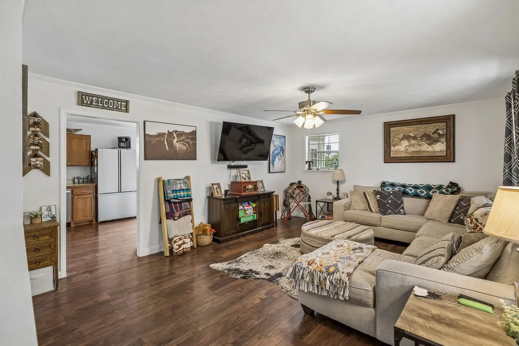 8334 Tatum Road Lyles TN 37098