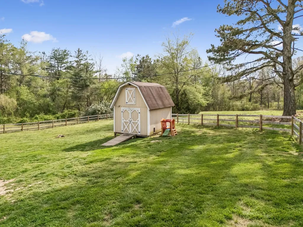8334 Tatum Road Lyles TN 37098