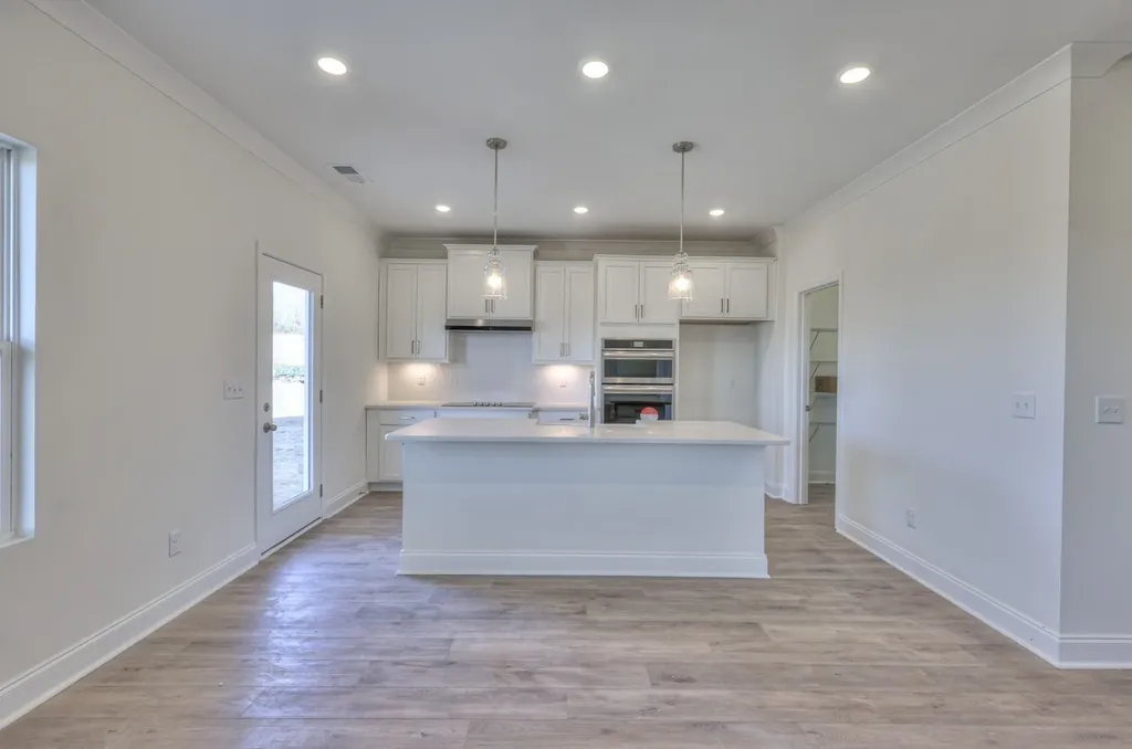 2152 Layla Lane White House TN 37188
