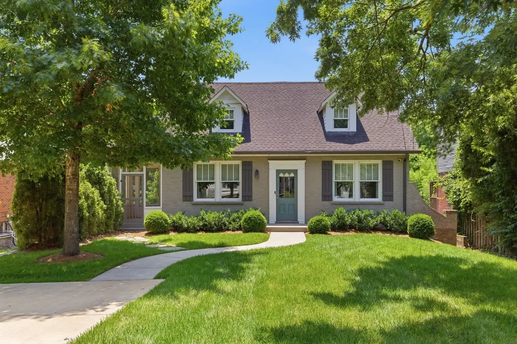 1111A Graybar Lane Nashville TN 37204