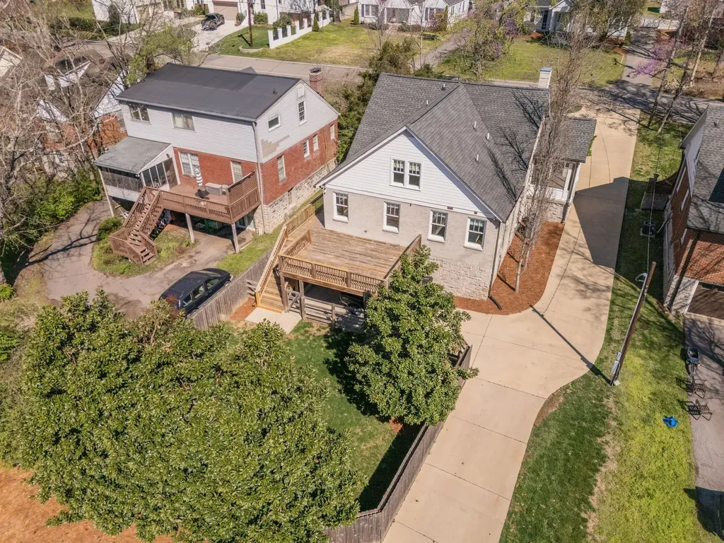 1111A Graybar Lane Nashville TN 37204
