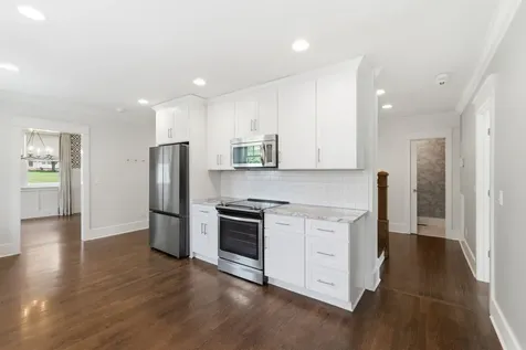 1111A Graybar Lane Nashville TN 37204