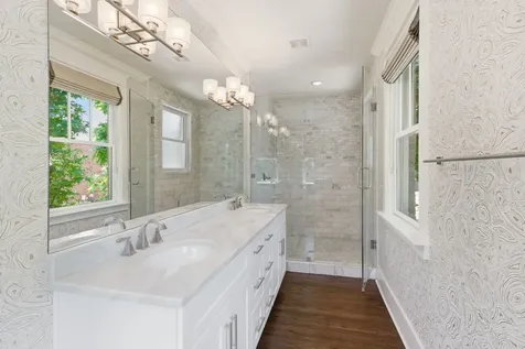 1111A Graybar Lane Nashville TN 37204