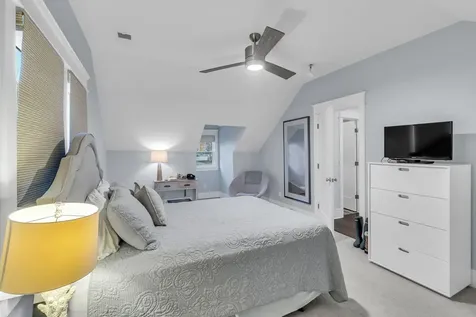 1111A Graybar Lane Nashville TN 37204