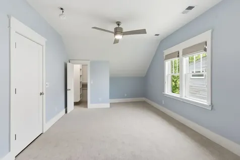 1111A Graybar Lane Nashville TN 37204