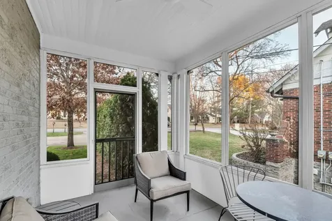 1111A Graybar Lane Nashville TN 37204
