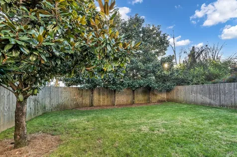 1111A Graybar Lane Nashville TN 37204