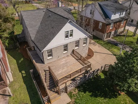 1111A Graybar Lane Nashville TN 37204