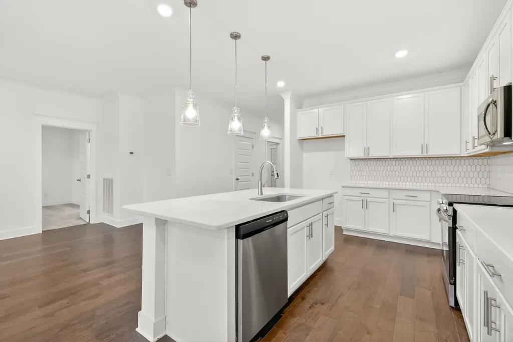444 Charlie Place White House TN 37188